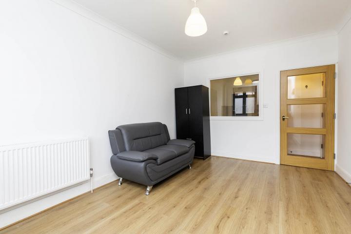 			Studio Apartment, 1 bath, 1 reception Apartment			 Burnley Road, Dollis Hill